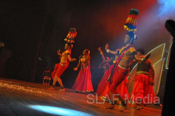 “Guwan Prathiba Praba” 2013 Unleashes Exceptional SLAF Talent