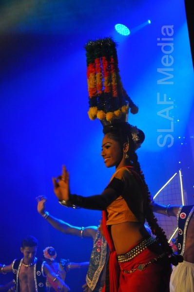 “Guwan Prathiba Praba” 2013 Unleashes Exceptional SLAF Talent