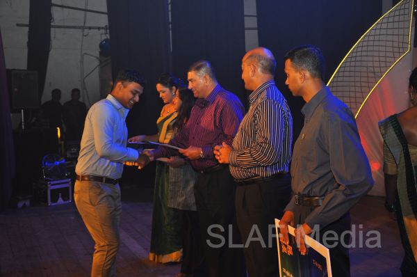 “Guwan Prathiba Praba” 2013 Unleashes Exceptional SLAF Talent