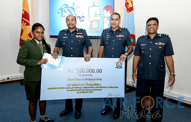 Prizes and a Helicopter Ride for Winners of the “Guwan Siththara” all Island Art Competition