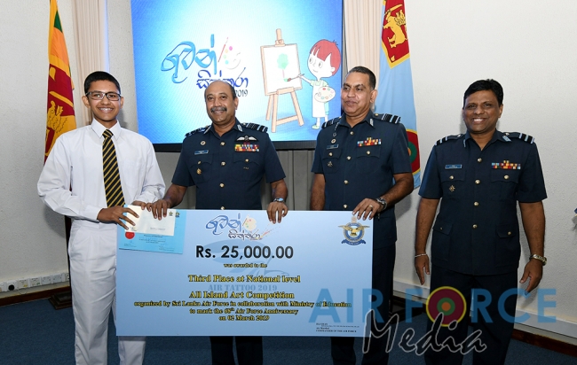 Prizes and a Helicopter Ride for Winners of the “Guwan Siththara” all Island Art Competition