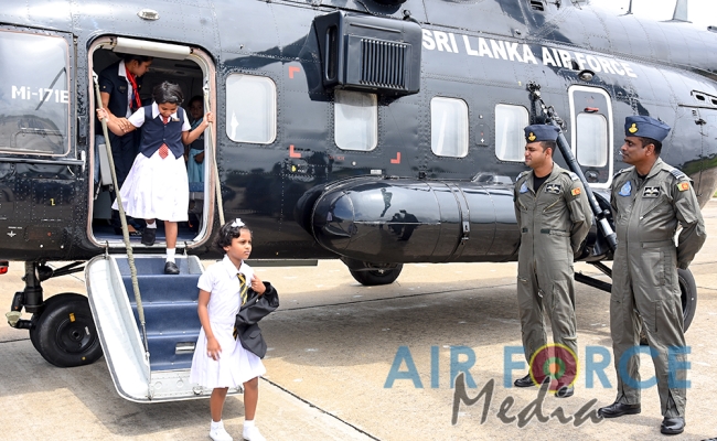 Prizes and a Helicopter Ride for Winners of the “Guwan Siththara” all Island Art Competition