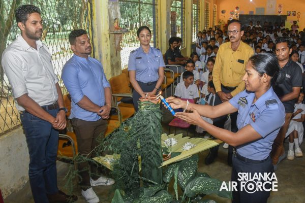 SLAF SEVA VANITHA UNIT EXTENDS HELPING HANDS TO THE KARAVILAYAYA MAHA VIDYALAYA - EMBILIPITIYA