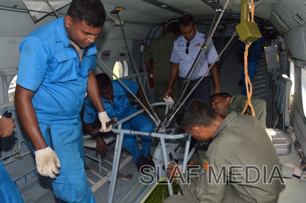 Sri
Lanka Air Force conducts underslung operation at Hanthane Hill