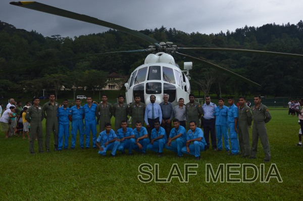 Sri
Lanka Air Force conducts underslung operation at Hanthane Hill