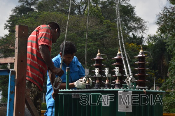 Sri
Lanka Air Force conducts underslung operation at Hanthane Hill