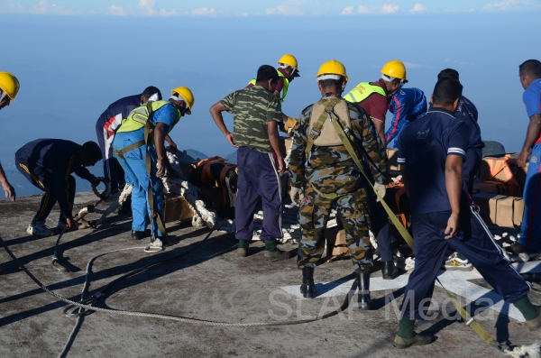 The Helitours complete its Under Slung Operation at Adam’s Peak
