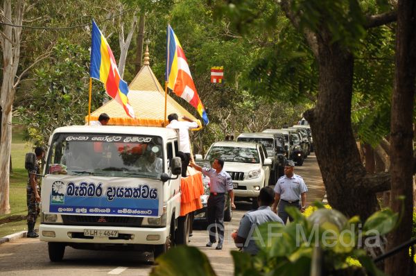 Helitours Facilitates Conveyance of Sacred Relics to Weerawila