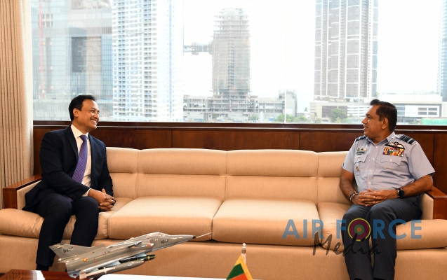 NEWLY
APPOINTED BANGLADESH HIGH COMMISSIONER CALLS ON THE COMMANDER