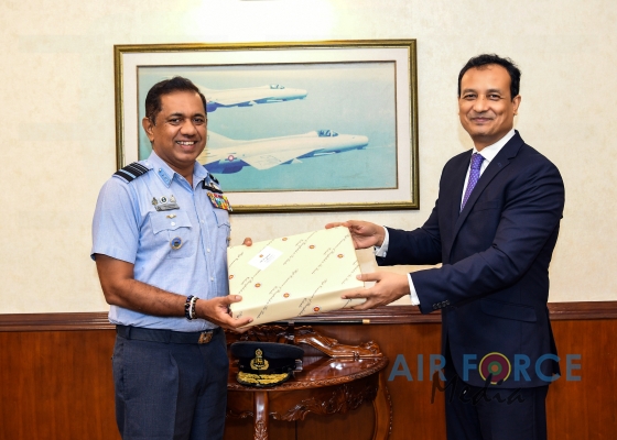 NEWLY
APPOINTED BANGLADESH HIGH COMMISSIONER CALLS ON THE COMMANDER