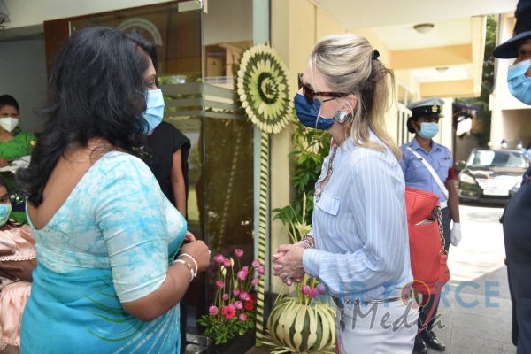 SLAF SEVA VANITHA UNIT HOSTS HIGH TEA FOR SPOUSES OF VISITING AIR CHIEFS
