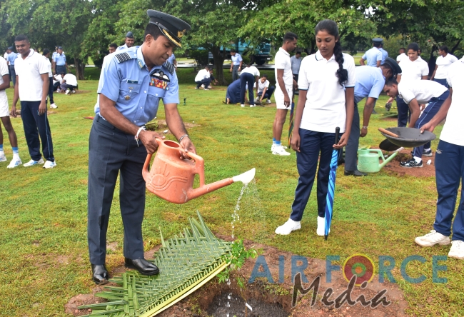 SLAF Base Hingurakgoda Celebrates 41st Anniversary