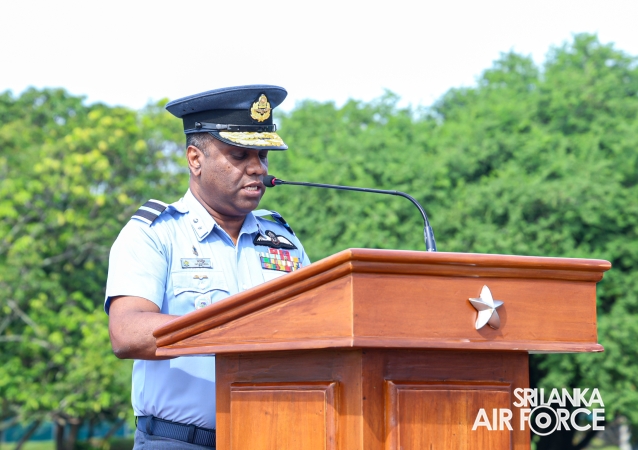 CHANGE OF
COMMAND OF SLAF BASE RATMALANA