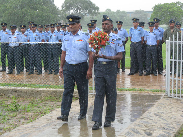 එම් අයි 24 හෙලිකොප්ටර් බලඝණය 15 වන සංවත්සරය සමරයි..