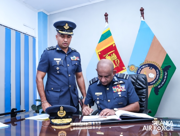 ANNUAL COMMANDER’S INSPECTION AT SLAF BASE HINGURAKGODA
