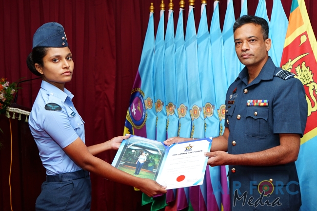 CERTIFICATE
AWARDING CEREMONY OF HOSPITALITY MANAGEMENT SCHOOL