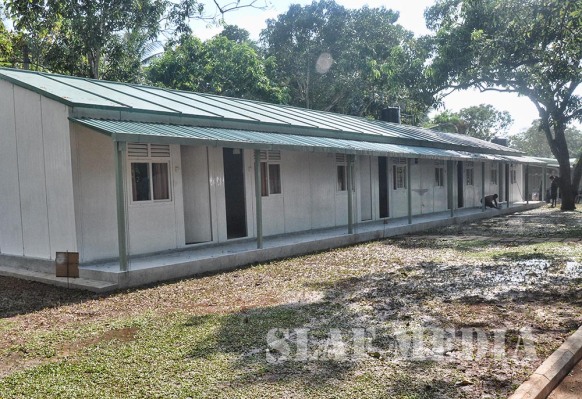 Commander Declares Open New Holiday Home and Abans Showroom at SLAF Base Anuradhapura.