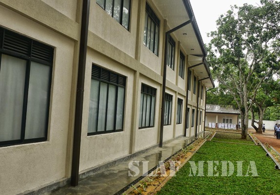 Commander Declares Open New Holiday Home and Abans Showroom at SLAF Base Anuradhapura.