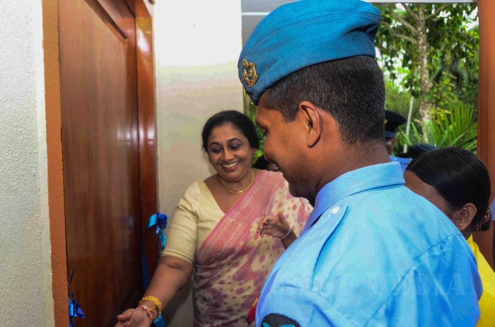 9th ‘Guwan Lak Sevana’ House Handed over and Assistance to Underprivileged School At Katukurunda