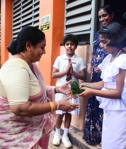 9th ‘Guwan Lak Sevana’ House Handed over and Assistance to Underprivileged School At Katukurunda