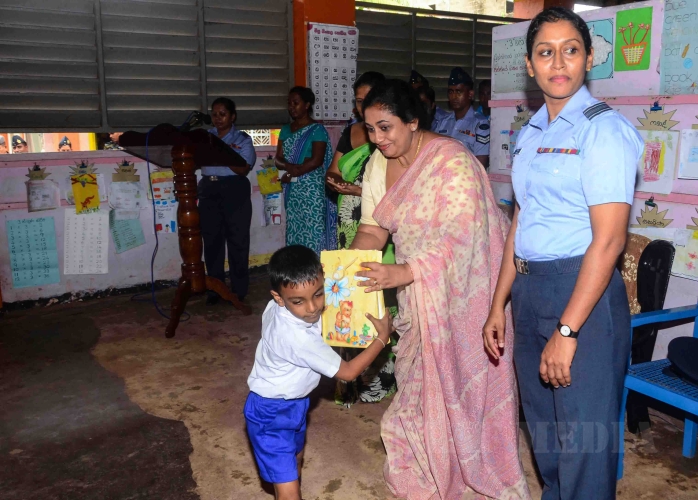 9th ‘Guwan Lak Sevana’ House Handed over and Assistance to Underprivileged School At Katukurunda