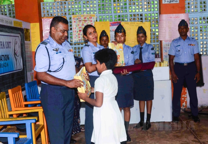 9th ‘Guwan Lak Sevana’ House Handed over and Assistance to Underprivileged School At Katukurunda
