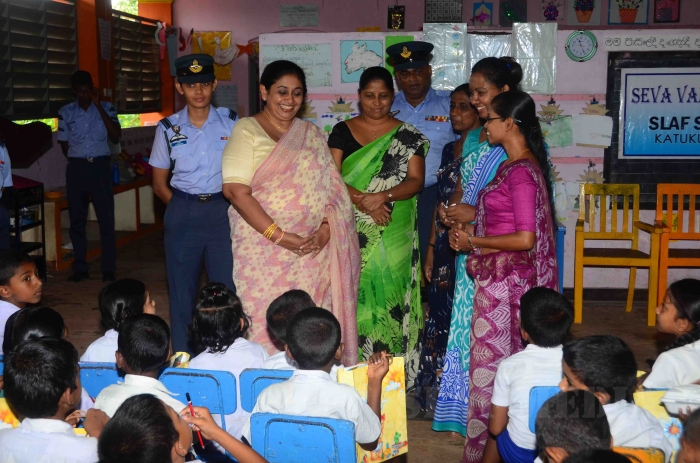 9th ‘Guwan Lak Sevana’ House Handed over and Assistance to Underprivileged School At Katukurunda