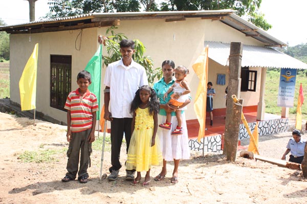 ආබාධිත රණවිරුවාට නිවසක්.. House for Injured War Hero