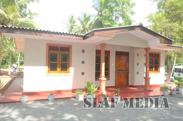 8th ‘Guwan Lak Sevana’ House Handed Over