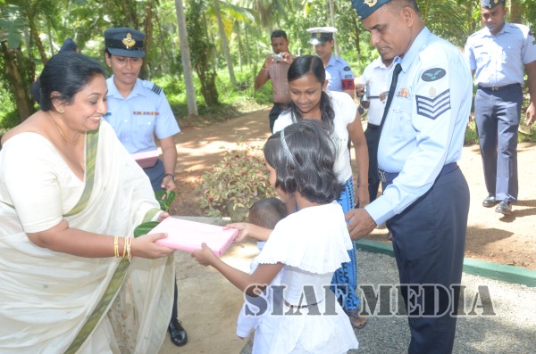 8th ‘Guwan Lak Sevana’ House Handed Over