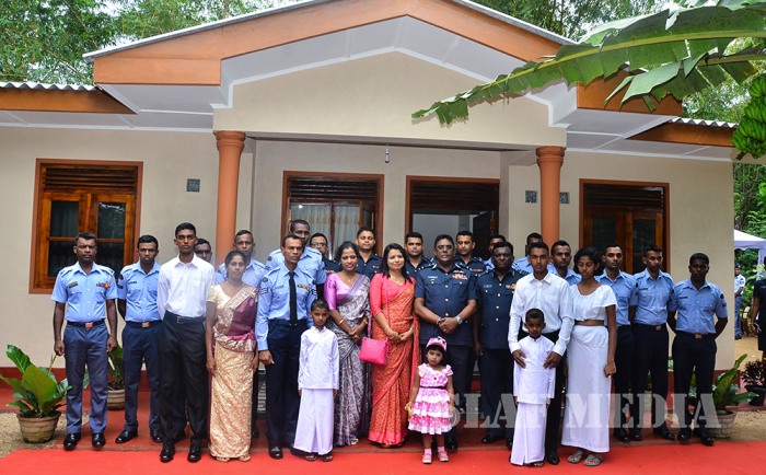 Handing over of 22nd ‘Guwan Lak Sevana’ House