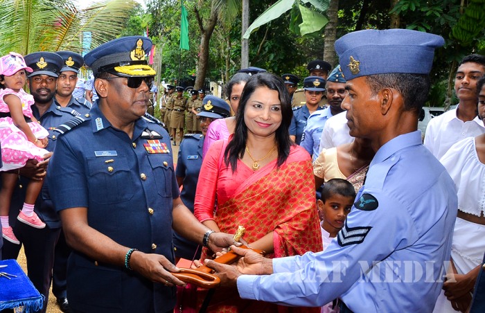 Handing over of 22nd ‘Guwan Lak Sevana’ House