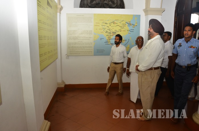 Air Chief Marshal Birender Singh Dhanoa visits Temple of the Sacred Tooth