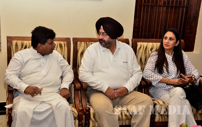 Air Chief Marshal Birender Singh Dhanoa visits Temple of the Sacred Tooth