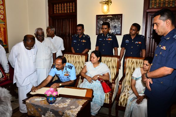 Air Chief Marshal Arup Raha visits Temple of the Sacred Tooth