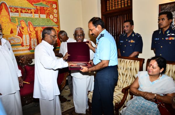 Air Chief Marshal Arup Raha visits Temple of the Sacred Tooth