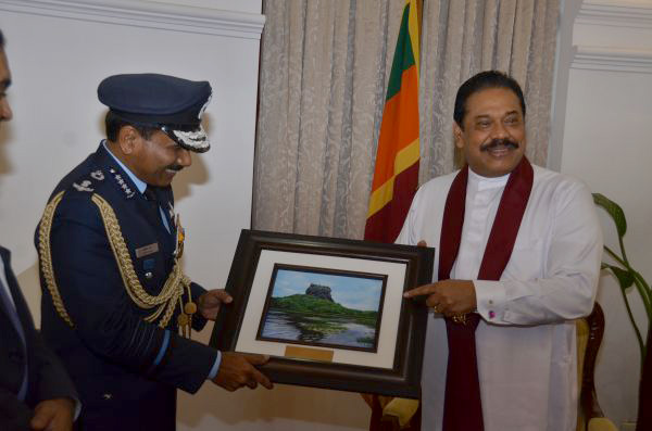 Air Chief Marshal Arup Raha visits Temple of the Sacred Tooth