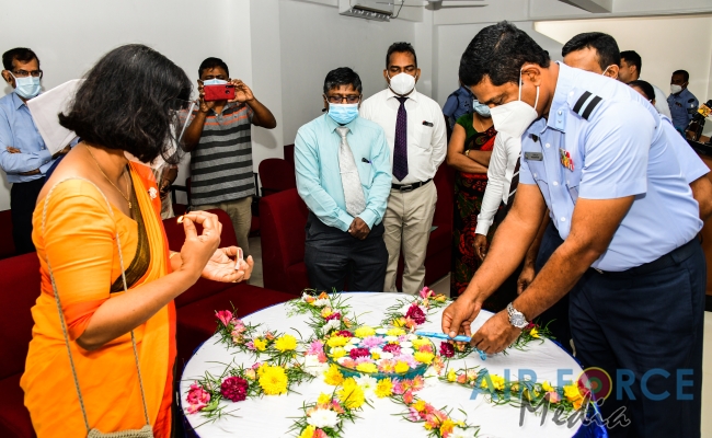 SLAF RENOVATES INTENSIVE CARE UNIT AND PATIENTS’ WAITING AREA AT
DISTRICT GENERAL HOSPITAL GAMPAHA