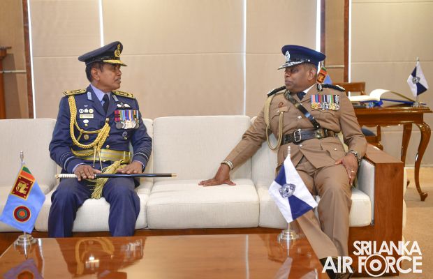 INSPECTOR
GENERAL OF POLICE CALLS ON THE COMMANDER OF THE AIR FORCE