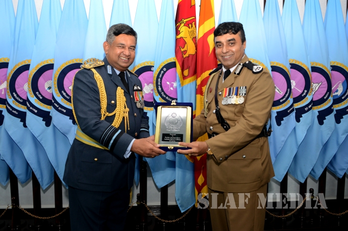 IGP pays a Courtesy Call To Air Force Commander