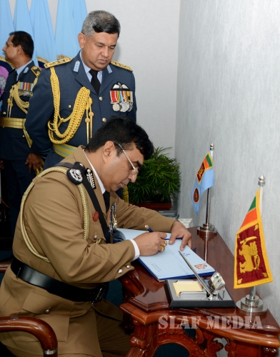 IGP pays a Courtesy Call To Air Force Commander