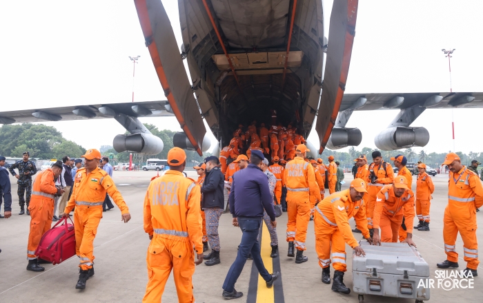 IL-76 IAF AIRCRAFT ARRIVES IN SRI LANKA WITH NDRF TEAM AND DISASTER RELIEF SUPPLIES