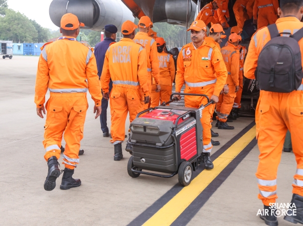 IL-76 IAF AIRCRAFT ARRIVES IN SRI LANKA WITH NDRF TEAM AND DISASTER RELIEF SUPPLIES