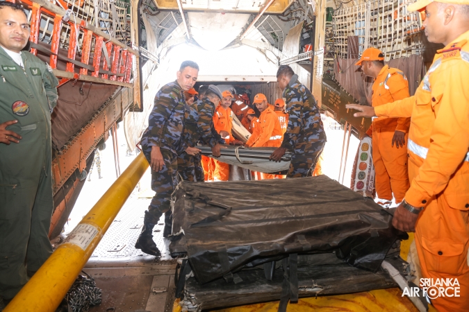 IL-76 IAF AIRCRAFT ARRIVES IN SRI LANKA WITH NDRF TEAM AND DISASTER RELIEF SUPPLIES