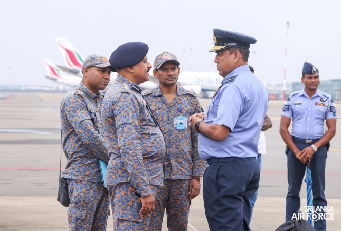 IL-76 IAF AIRCRAFT ARRIVES IN SRI LANKA WITH NDRF TEAM AND DISASTER RELIEF SUPPLIES