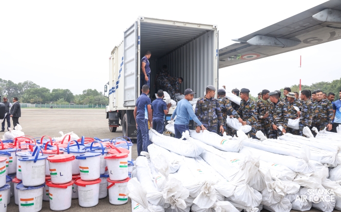 IL-76 IAF AIRCRAFT ARRIVES IN SRI LANKA WITH NDRF TEAM AND DISASTER RELIEF SUPPLIES