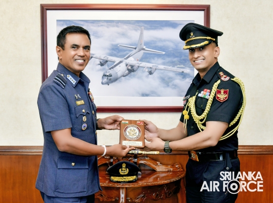 ASSISTANT
DEFENCE ADVISER OF THE INDIAN HIGH COMMISSION IN SRI LANKA CALLS ON THE
COMMANDER
