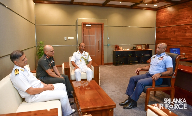 A DELEGATION
OF HIGHER DEFENCE MANAGEMENT COURSE, INDIA VISITS AIR FORCE HEADQUARERS