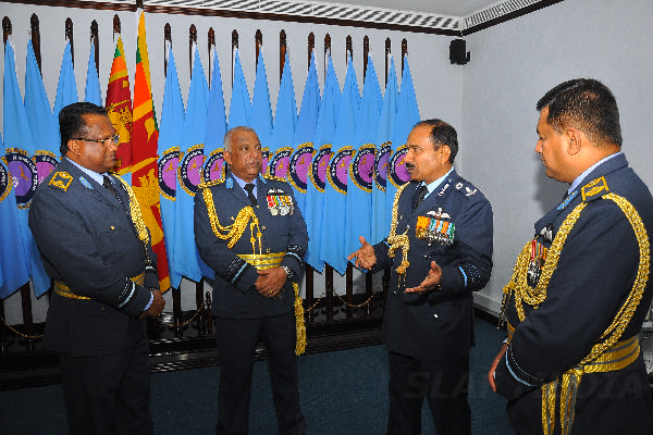 Chief of the Air Staff of the Indian Air Force Calls on the Commander