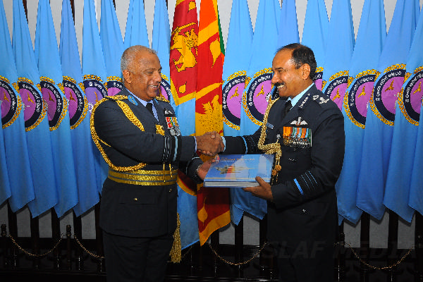 Chief of the Air Staff of the Indian Air Force Calls on the Commander